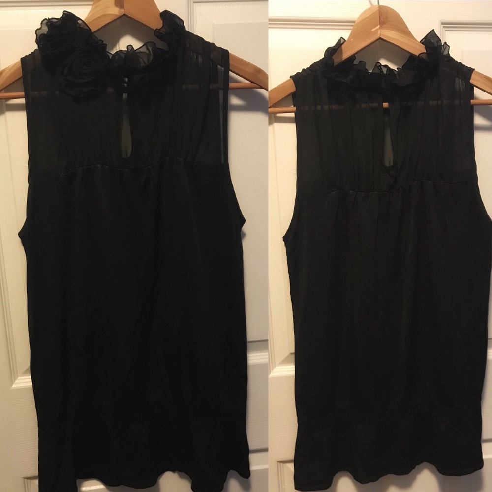 Delicate Black Light Sweater Top with Lace Collar